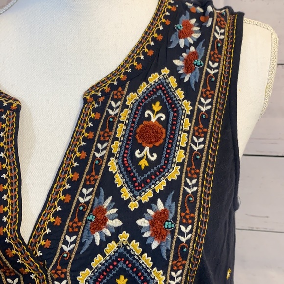 Anthropologie navy blue beaded embroidered Peplum tank size medium - Picture 3 of 10